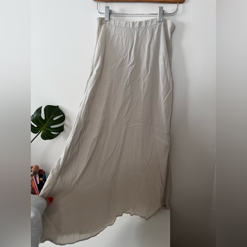 Aritzia midi skirt